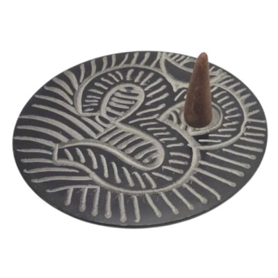 Base Om porta-incienso.