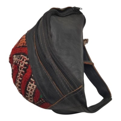Riñonera de piel con tapiz berber