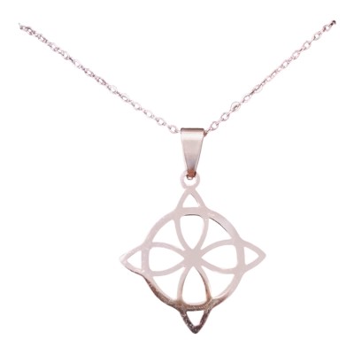 Nudo y cadena de acero