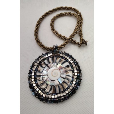 Collar oriental hindú